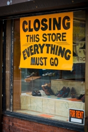 Closing store sign